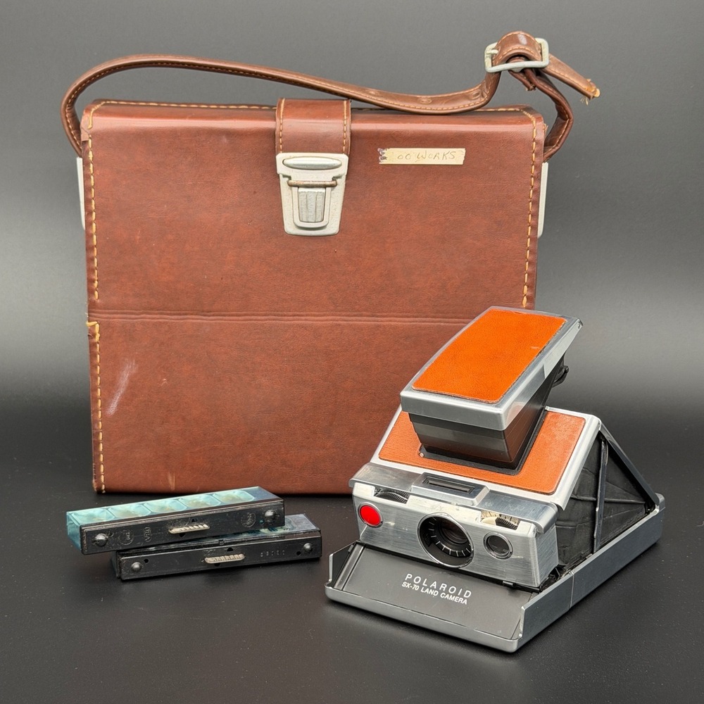 Vintage Polaroid SX-70 Land Camera Folding Instant SLR Case Flash Untested Used